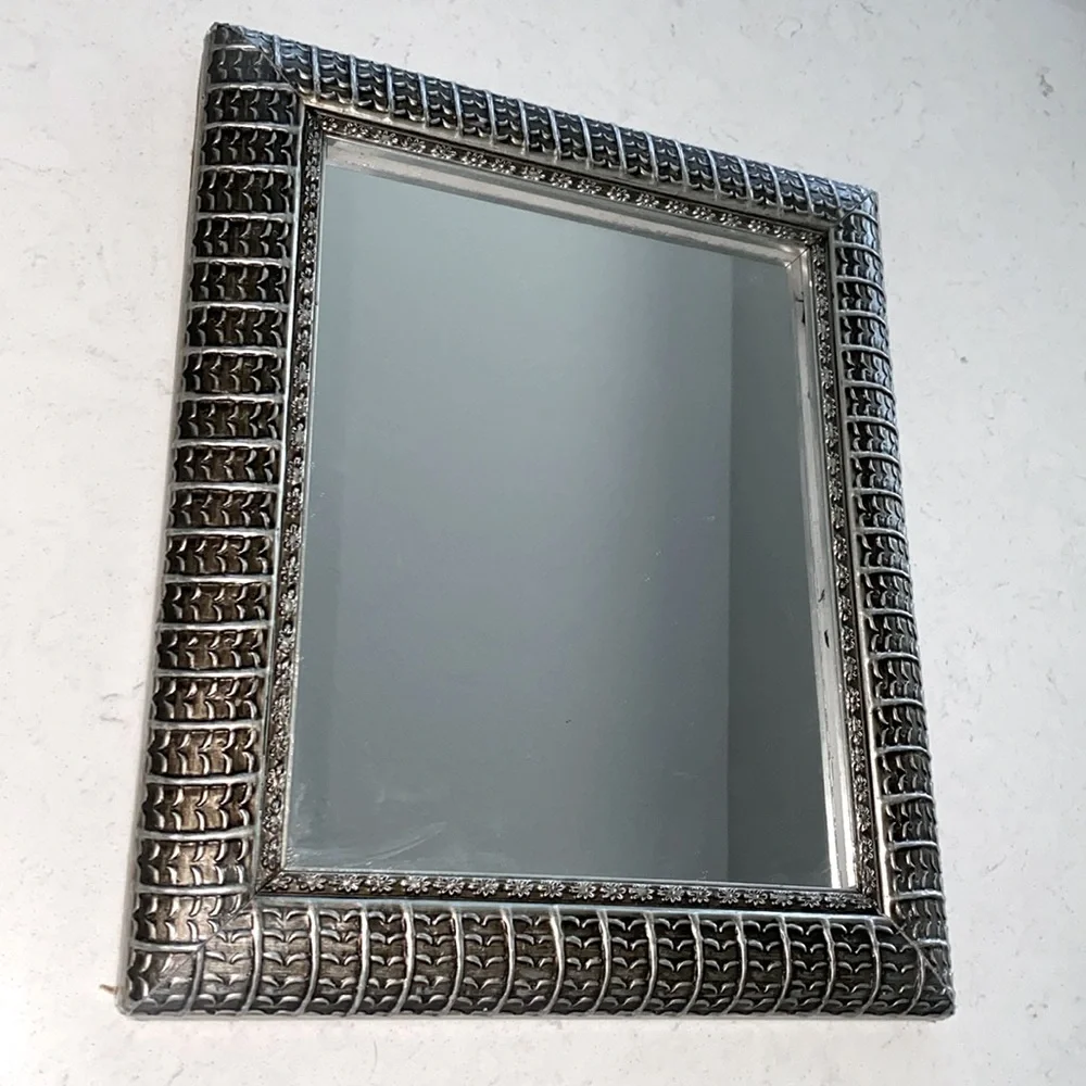 Elegant Silver Wall Mirror12’x10.5in